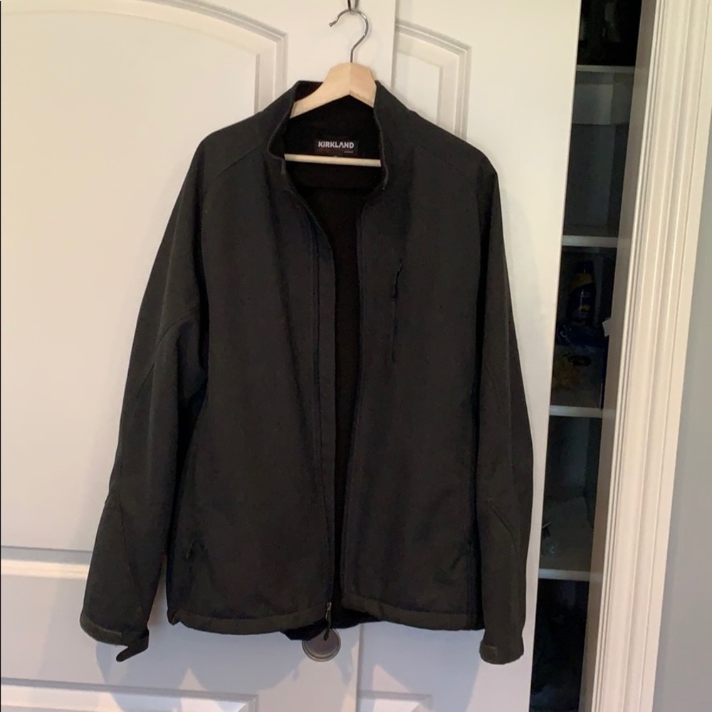 Kirkland softshell jacket size XL